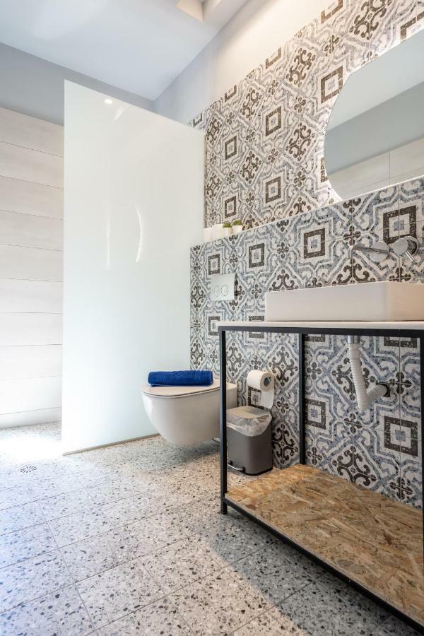 Rhodes City Casa Poli Suites מראה חיצוני תמונה
